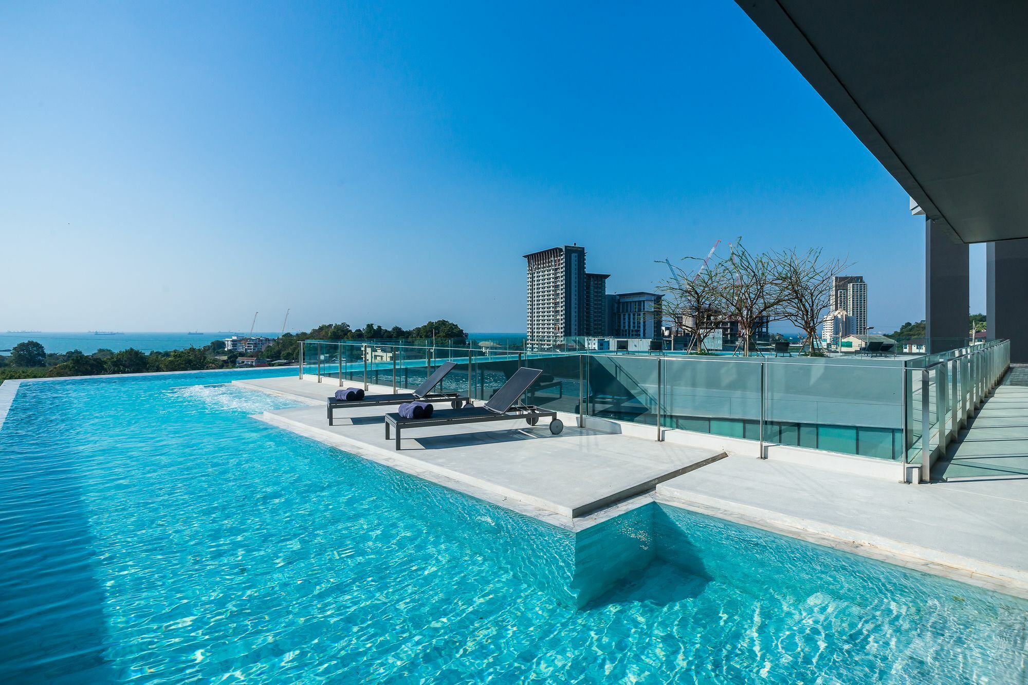Arize Hotel Sri Racha Si Racha Εξωτερικό φωτογραφία